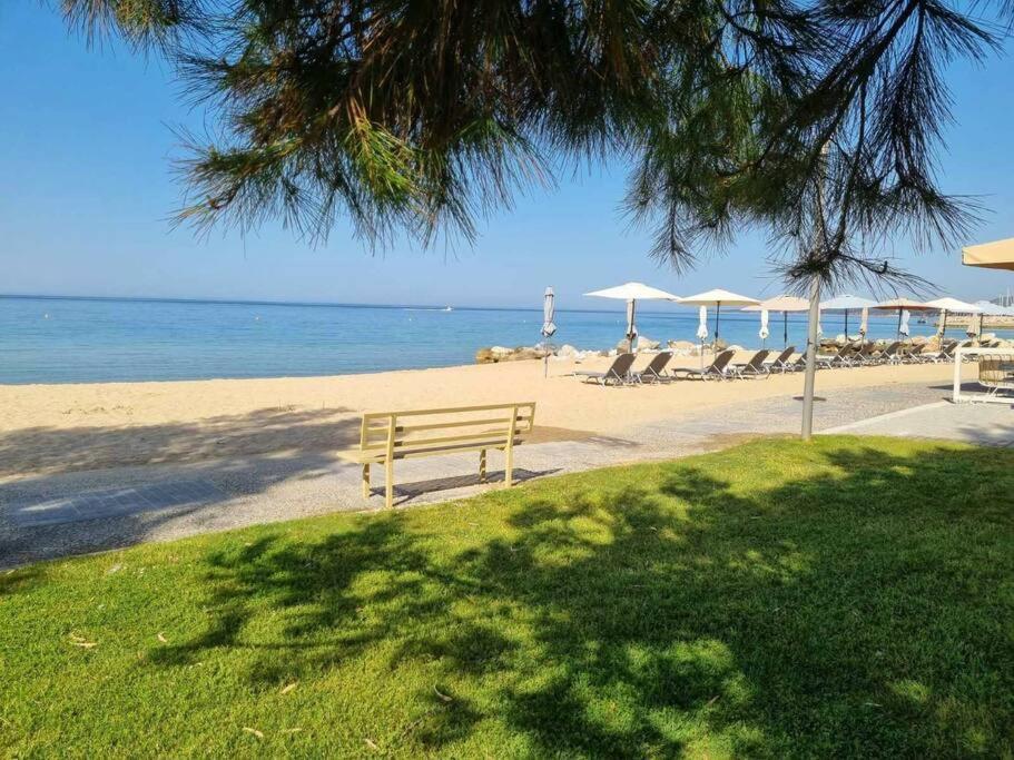 Our Home-Fully Renovated Apartments And Studios By The Sea 니키티 외부 사진