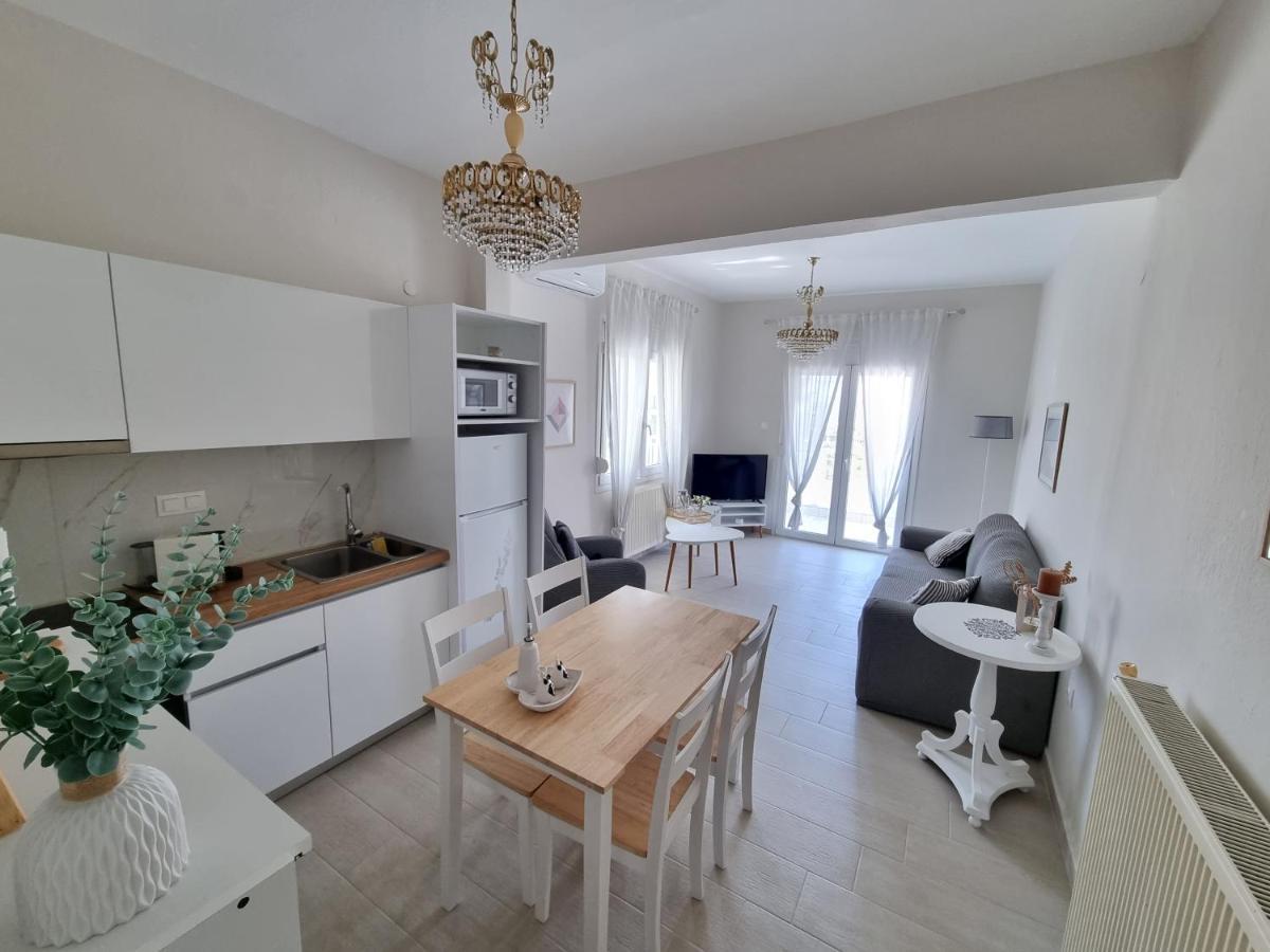 Our Home-Fully Renovated Apartments And Studios By The Sea 니키티 외부 사진