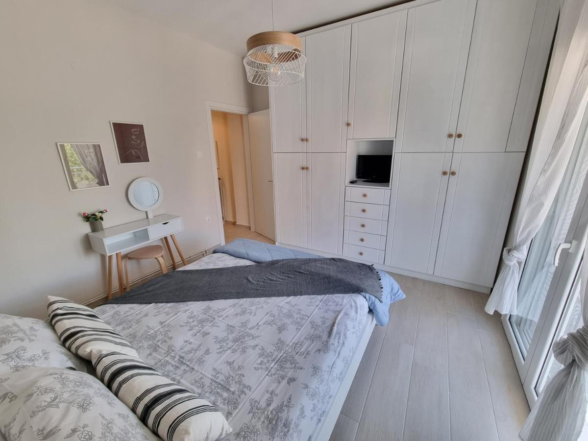 Our Home-Fully Renovated Apartments And Studios By The Sea 니키티 외부 사진