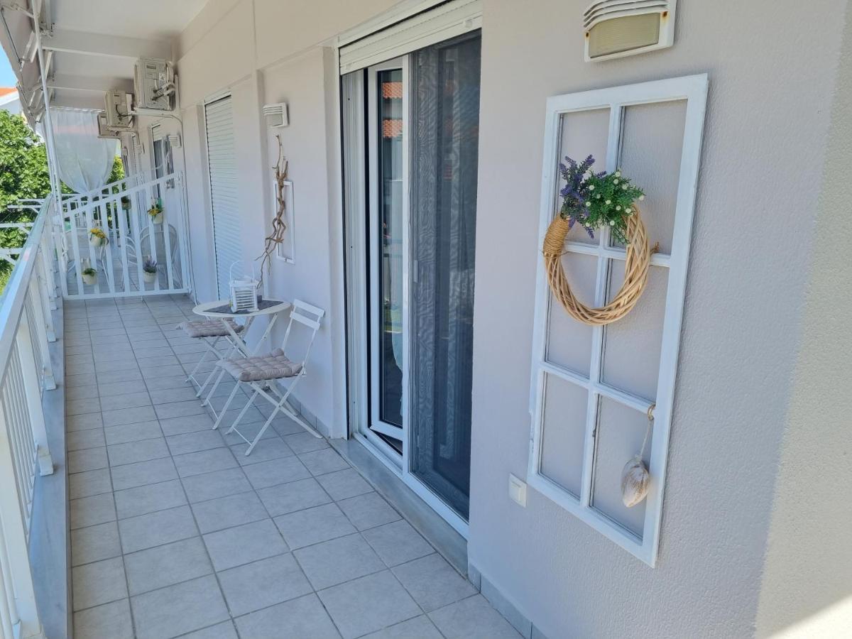 Our Home-Fully Renovated Apartments And Studios By The Sea 니키티 외부 사진