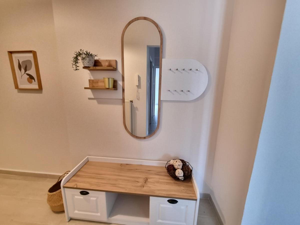 Our Home-Fully Renovated Apartments And Studios By The Sea 니키티 외부 사진