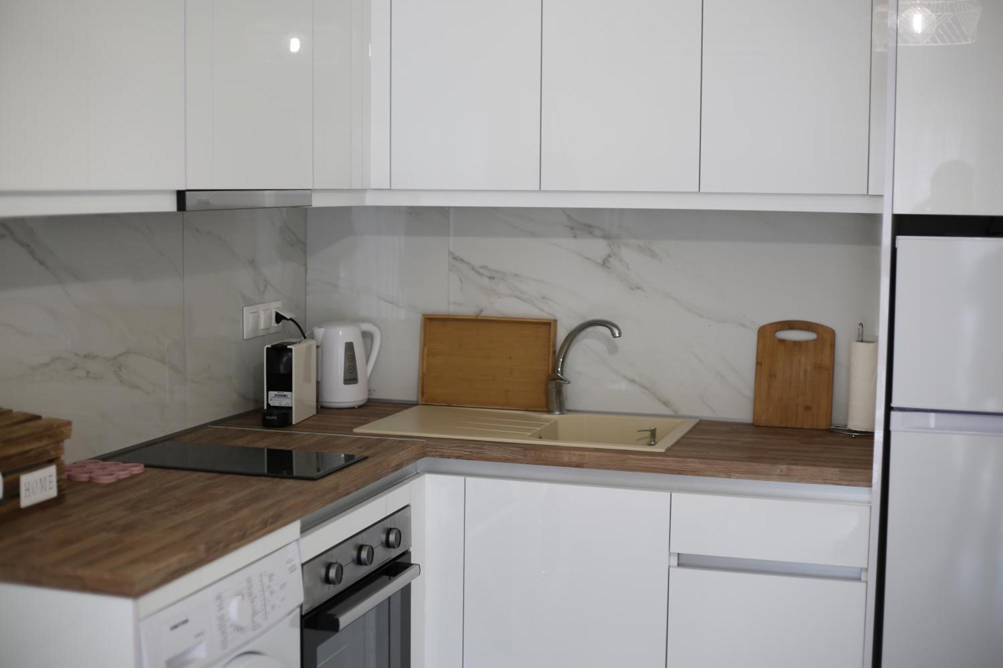 Our Home-Fully Renovated Apartments And Studios By The Sea 니키티 외부 사진