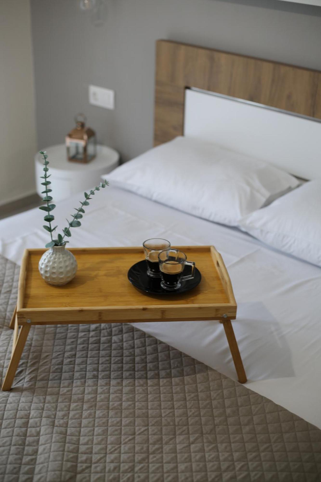 Our Home-Fully Renovated Apartments And Studios By The Sea 니키티 외부 사진