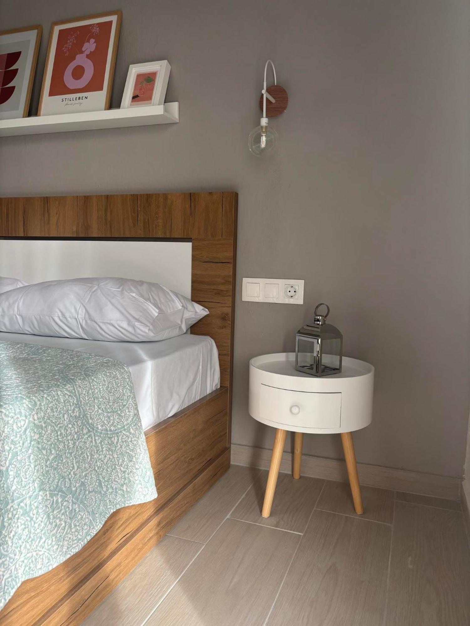 Our Home-Fully Renovated Apartments And Studios By The Sea 니키티 외부 사진